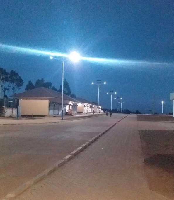 颍州区非洲科特迪瓦太阳能路灯工程